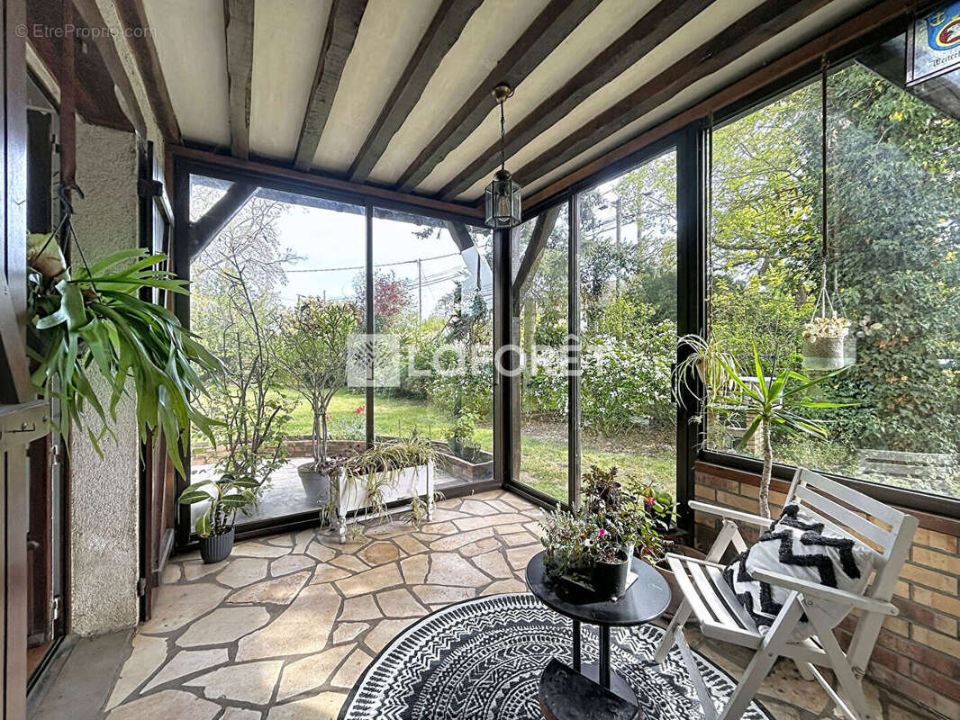 Maison à VERNEUIL-SUR-SEINE