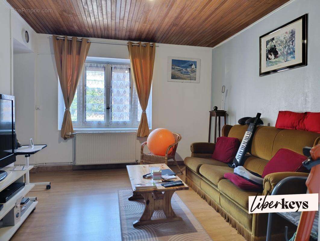 Maison de village - jardin - 67 m² habitable - dépendances - photo 2