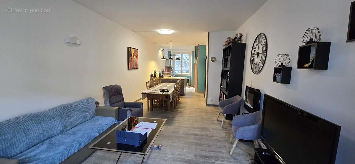 EN EXCLUSIVITÉ – Maison de village rénovée – 130 m² - photo 2
