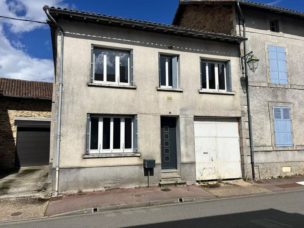 Maison à CUSSAC