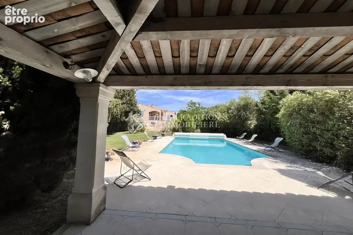 Maison 8 pièces 256 m² à vendre à Fontvieille (13990) - photo 2