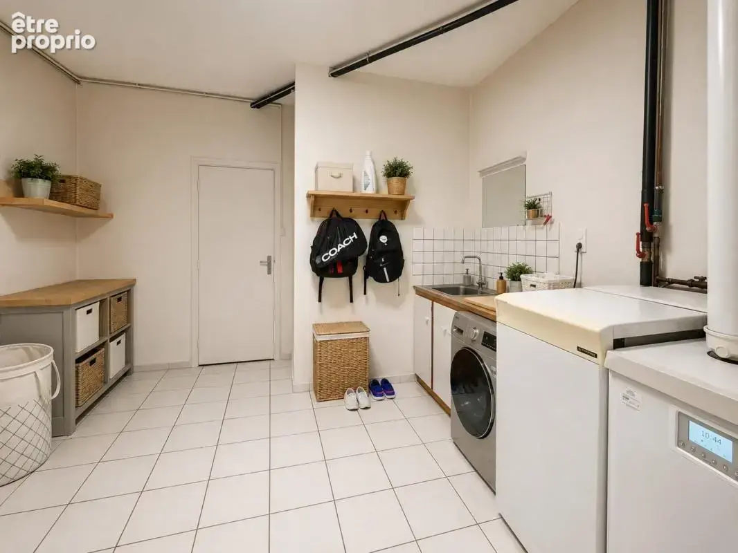 Maison à vendre 8 pièces LES MARTRES DE VEYRE (63) - photo 17