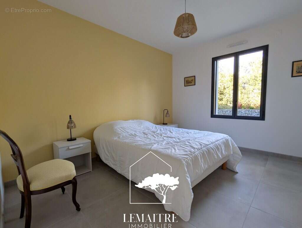 Maison à LES MATHES