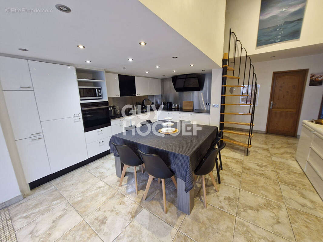 Appartement à MARSEILLE-14E