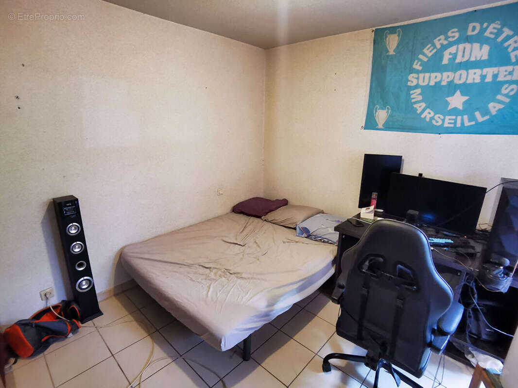 Appartement à SAINT-LAURENT-DE-LA-SALANQUE