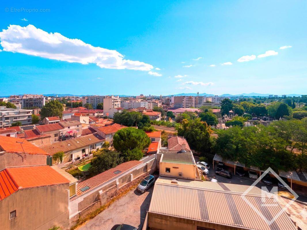Appartement à MARSEILLE-5E