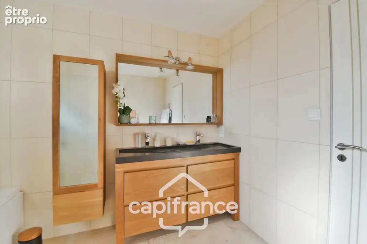 Maison de plain-pied 3 chambres, garage et terrain au calme proche LOUHANS (71) - photo 13