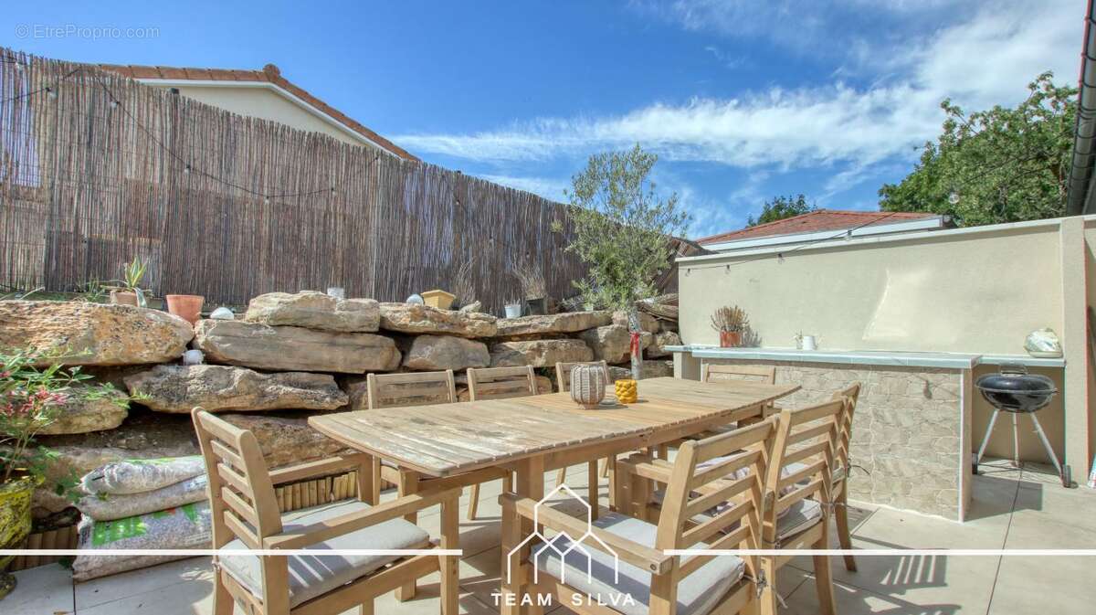 Maison 100 m² à Ternay  - photo 3