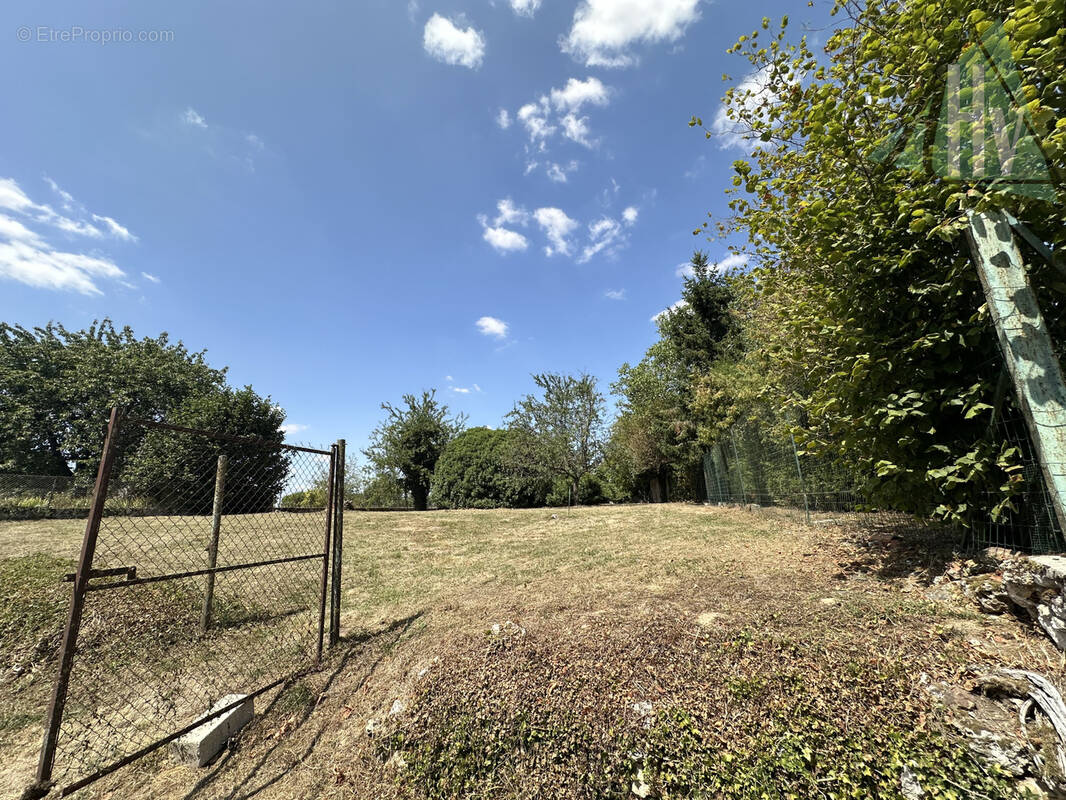 Terrain à ROSOY-LE-VIEIL
