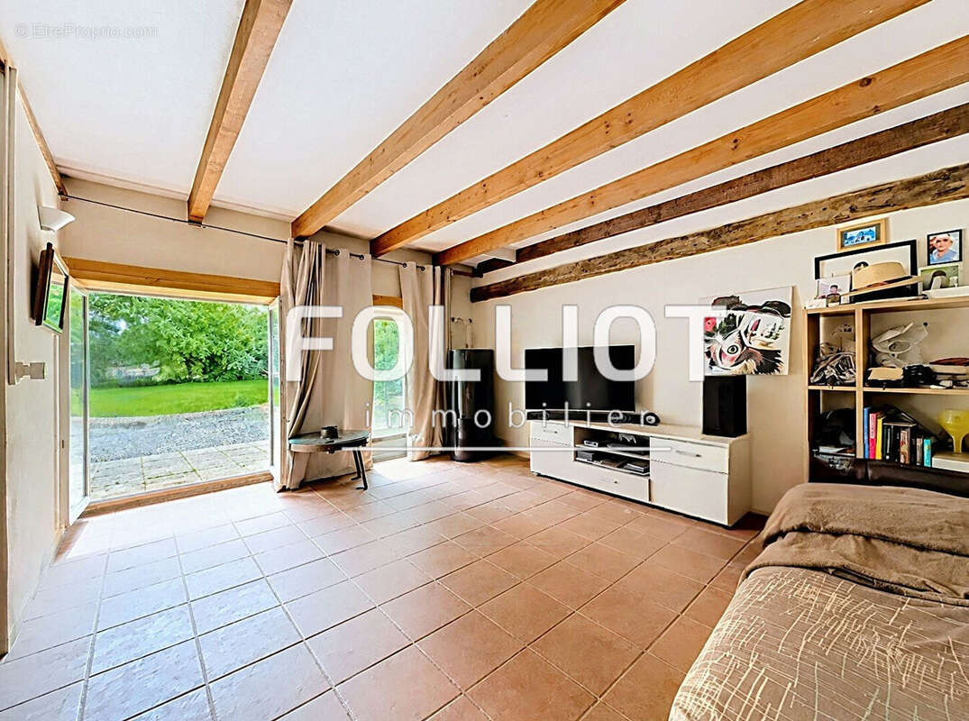 À vendre - Belle maison en pierre à Hudimesnil, à proximité de Bréhal - photo 5