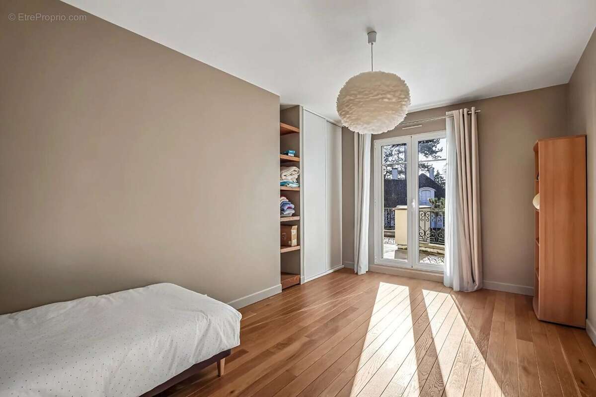 Le vesinet 4 min rer, propriete contemporaine 256 m² - terrain 1202 m² - belles prestations - photo 16