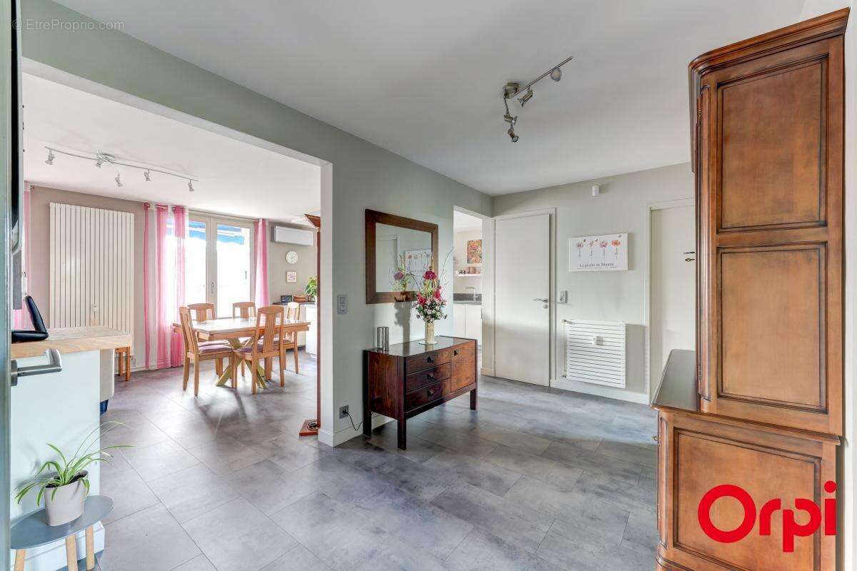 Appartement à CALUIRE-ET-CUIRE