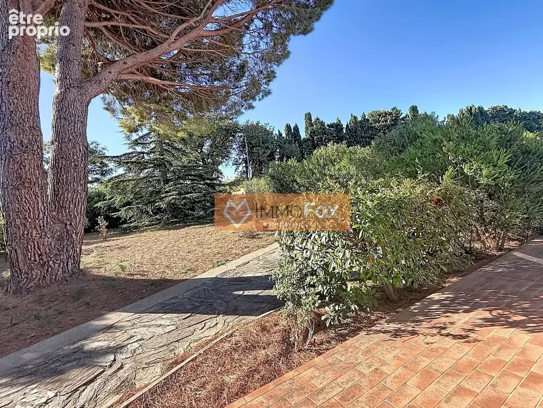 Photo Maison à Canohes au prix de 469 000€