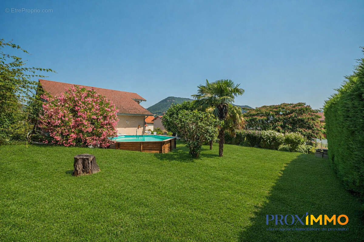 Maison 167 m² à Voiron  - photo 2