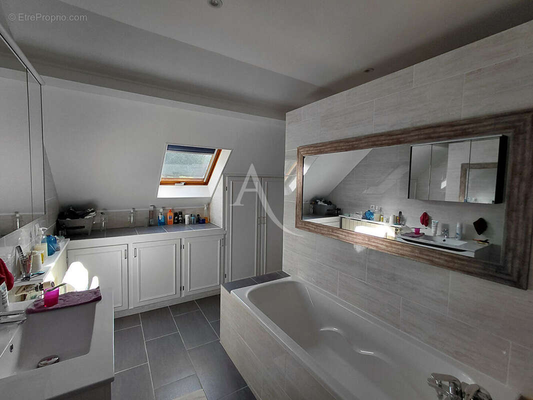 Cormeilles en Parisis , maison 140 M² et grande dépendance - photo 6
