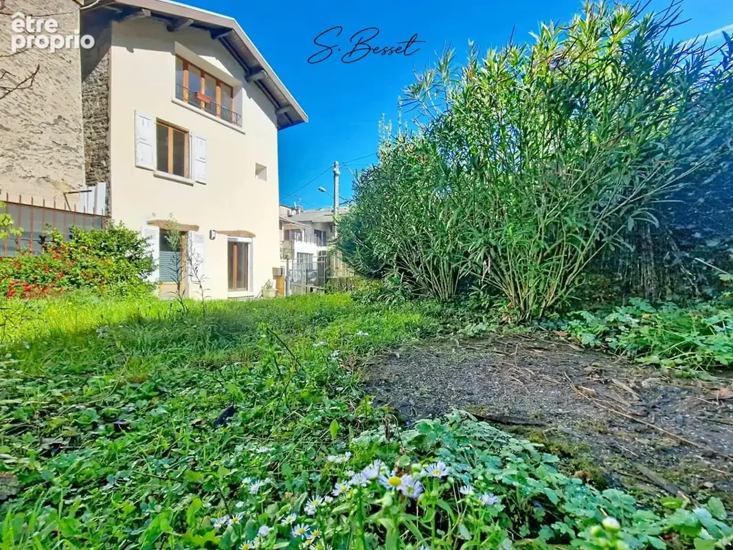 Maison de village 3/4 chambres jardin garage proche commerce tram train et bus au calme - photo 16