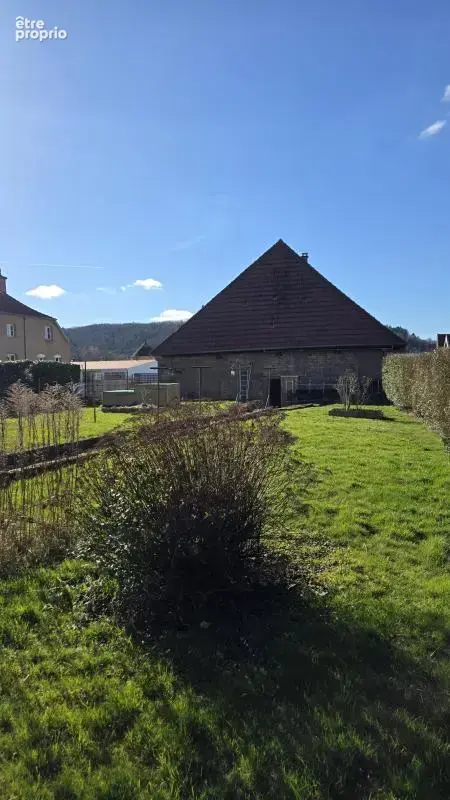 EN EXCLUSIVITÉ : Maison de Caractère au Cœur de Navenne - photo 11