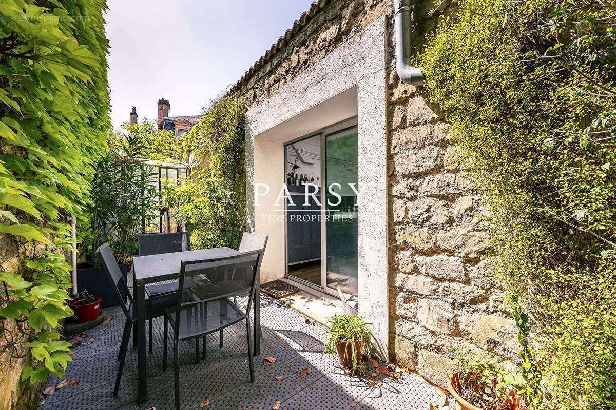 Appartement à BORDEAUX