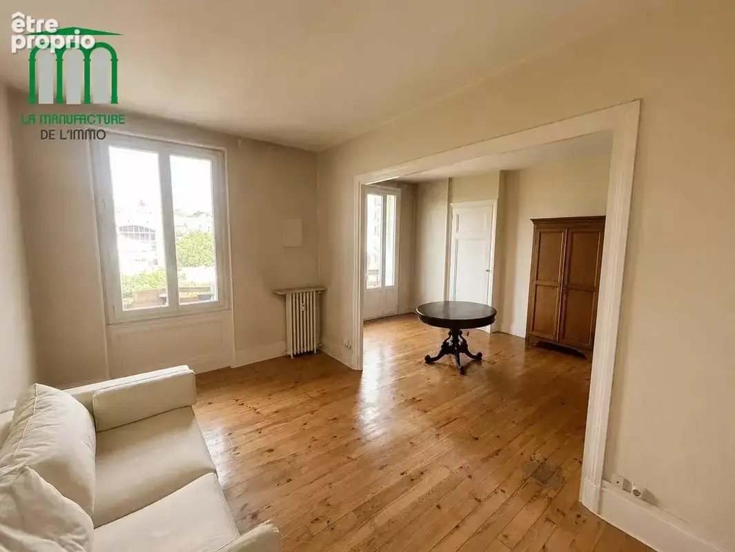 Appartement à SAINT-ETIENNE