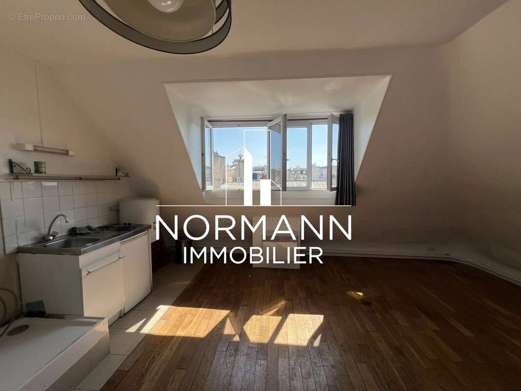 Appartement à PARIS-8E