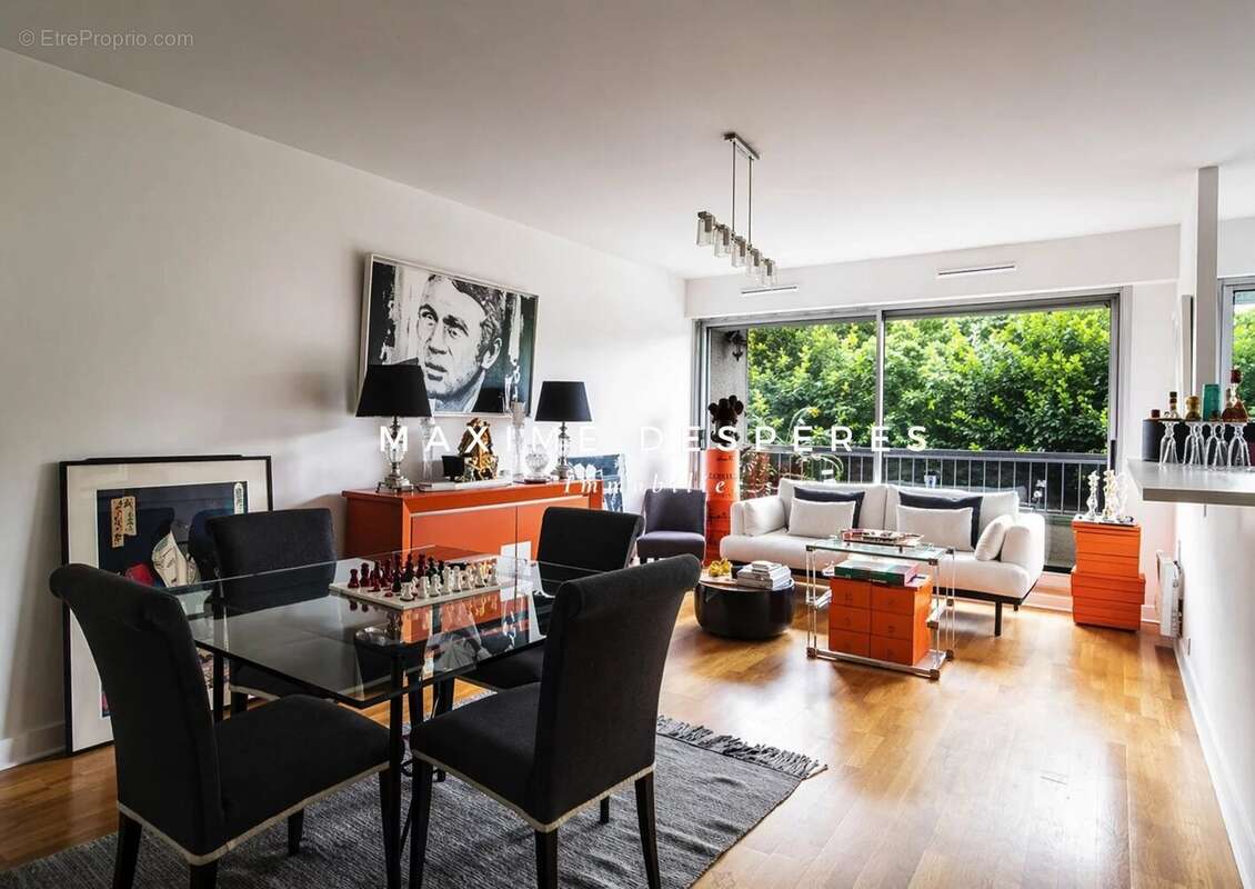 Appartement à NEUILLY-SUR-SEINE