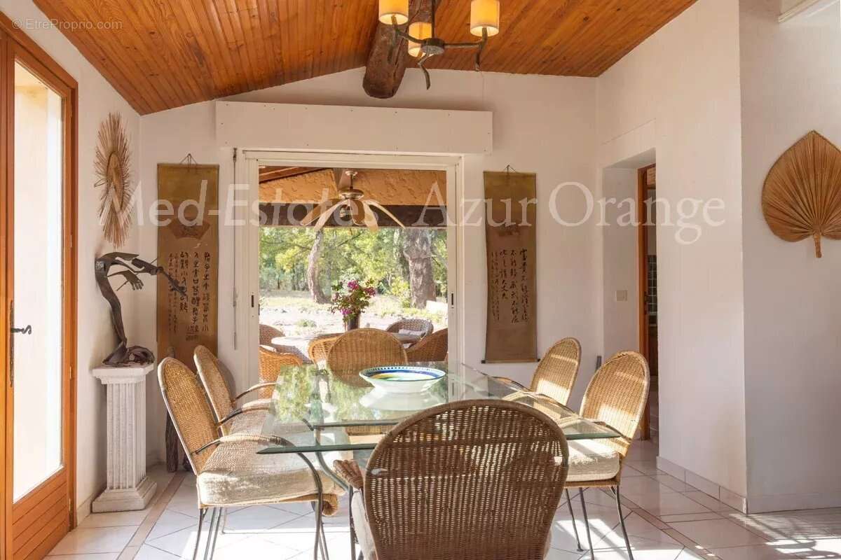 Maison à PLAN-DE-LA-TOUR