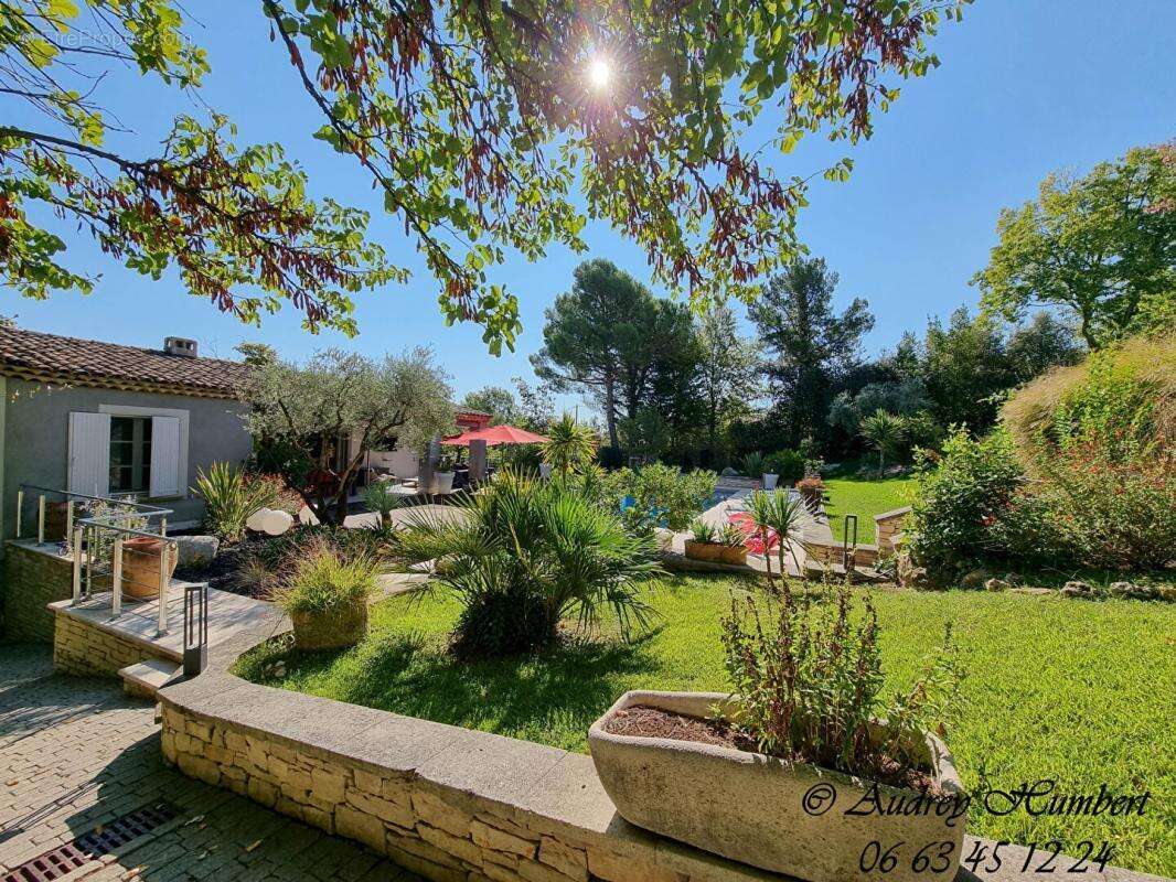 Maison à PIERREVERT