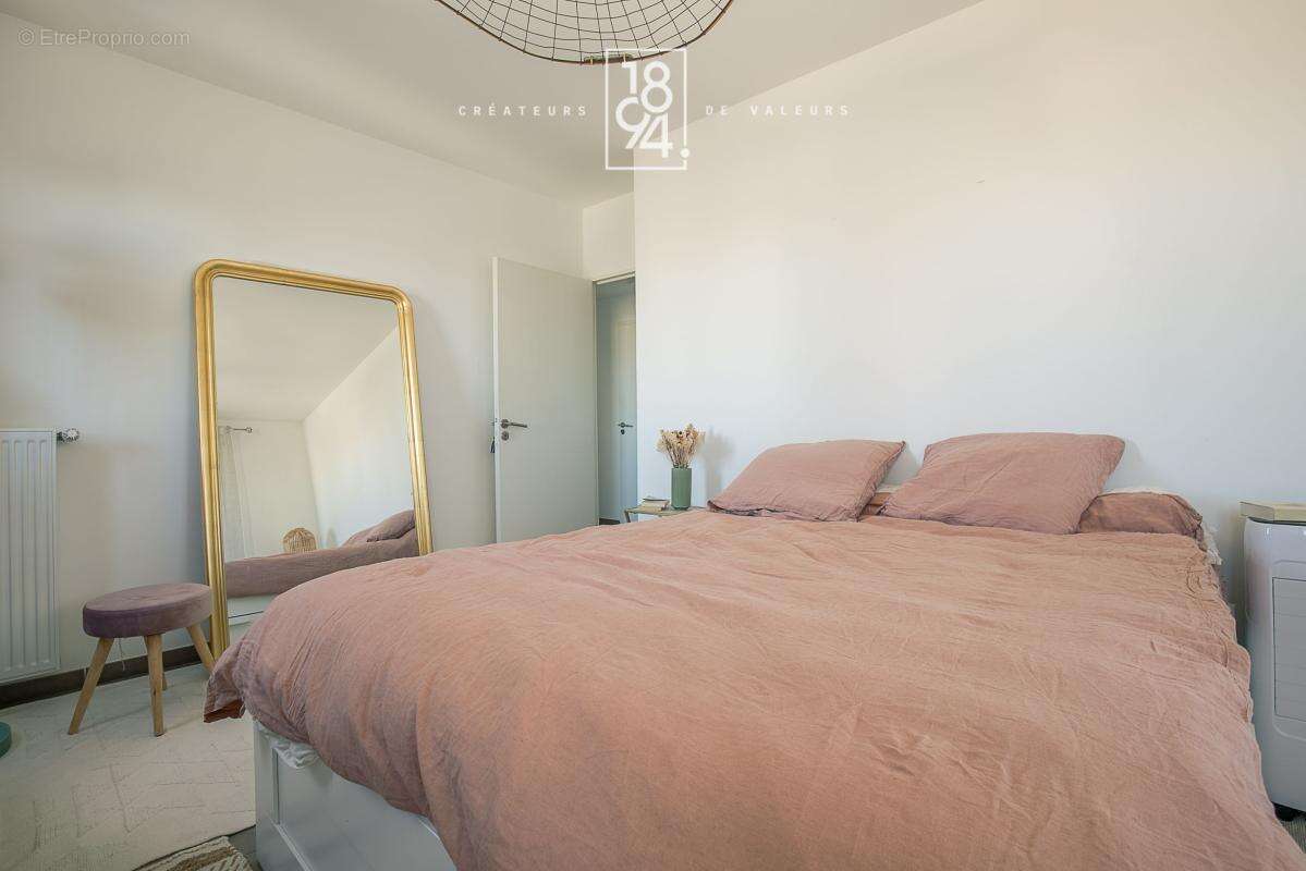 Appartement à MARSEILLE-3E
