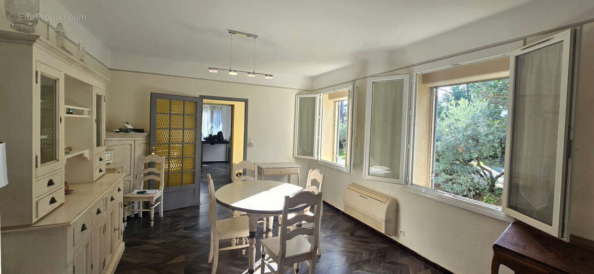 Maison à CAUMONT-SUR-DURANCE