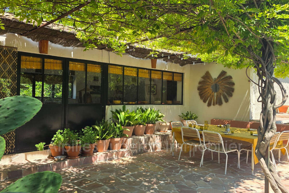Maison à EYGALIERES