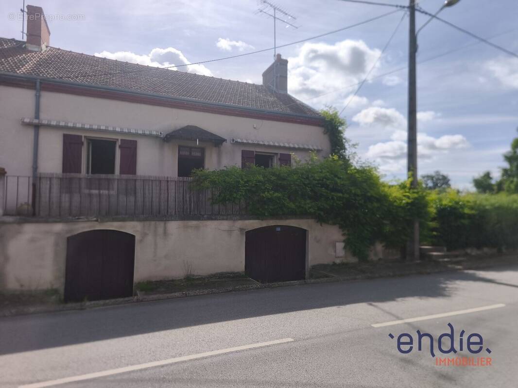 Maison à VILLEFRANCHE-D'ALLIER