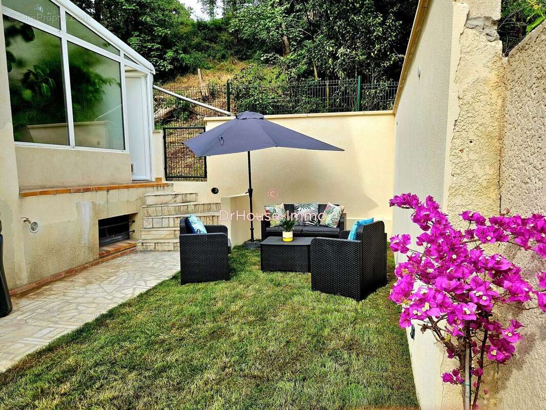 Maison 152 m² à Saint-Maur-Des-Fosses  - photo 26