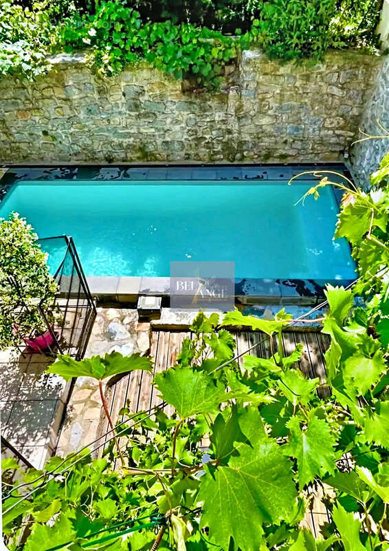 Maison de village de caractère   242 m2   Cœur du village  Ancienne demeure de l’historien Albert Grimaud, pui - photo 31