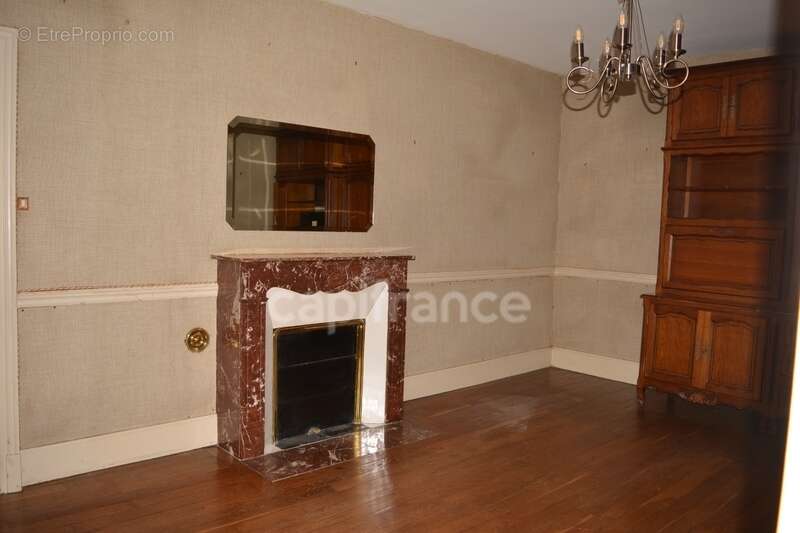 Maison à SANCERGUES