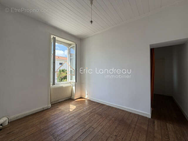 Maison de Maitre à rénover 8 pièces avec combles et cave - centre ville - photo 10