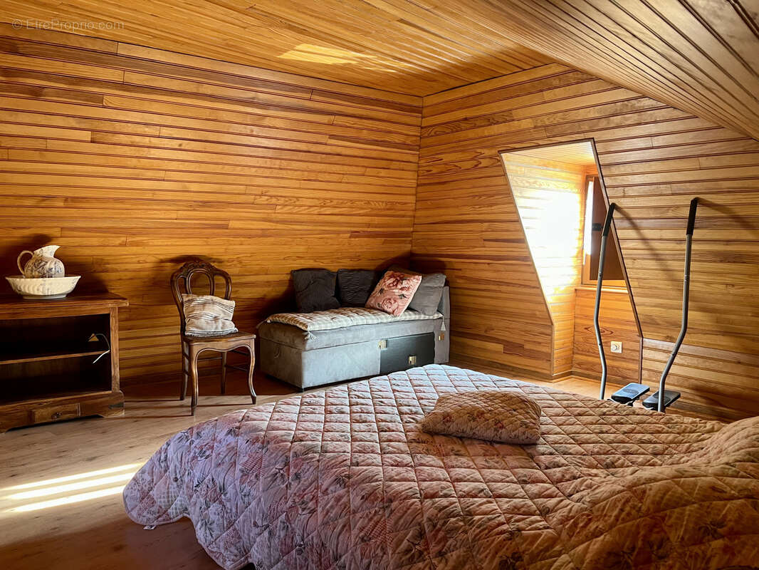 Maison à TOUR-DE-FAURE