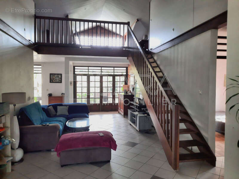 PHOTO-2025-09-25-09-23-05_lzn - Maison à CAYENNE