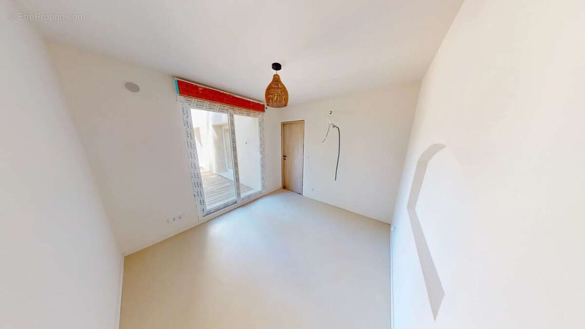 Appartement à VILLENEUVE-LOUBET