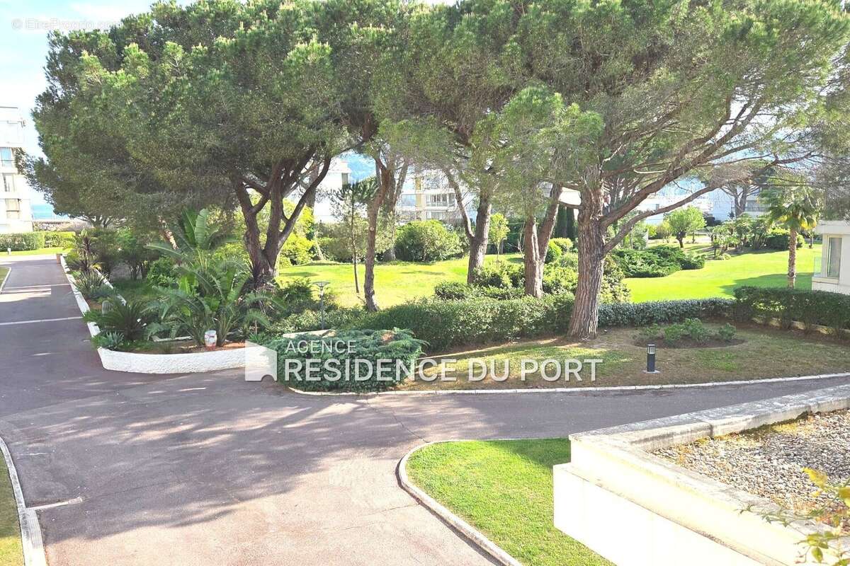 Appartement à MANDELIEU-LA-NAPOULE
