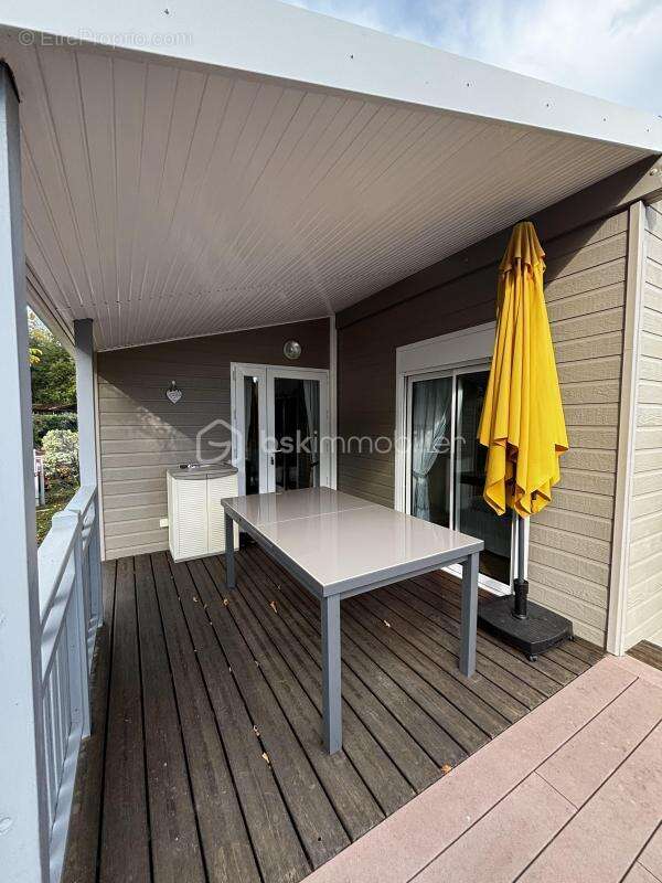 Terrain à SAINTE-GEMME