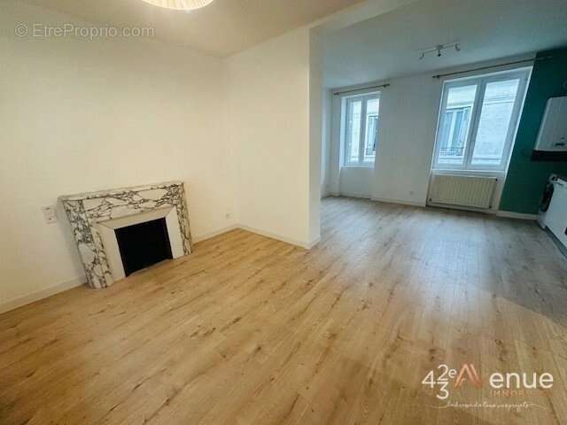 Appartement à SAINT-ETIENNE