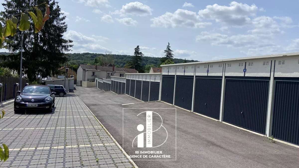 Parking à CHEVREUSE