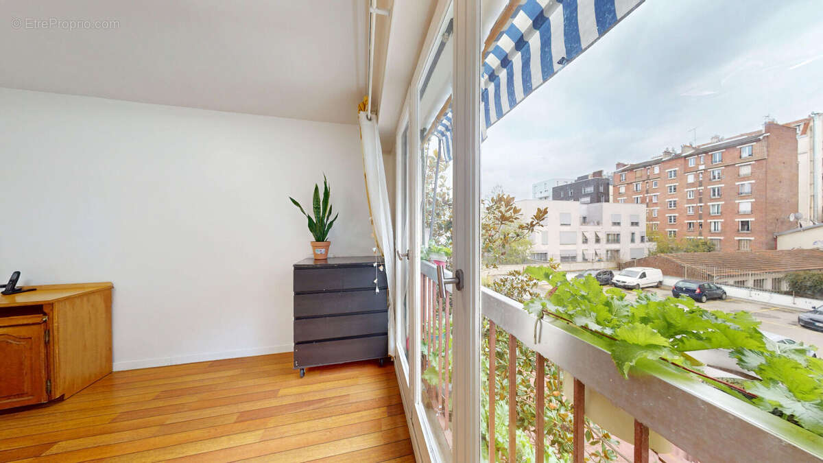 Appartement à AUBERVILLIERS