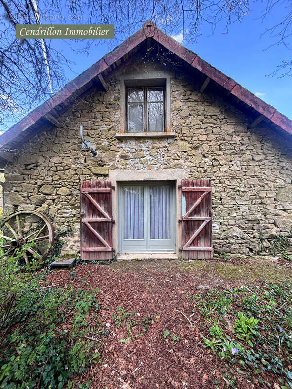 Maison à SAINT-JUNIEN-LA-BREGERE