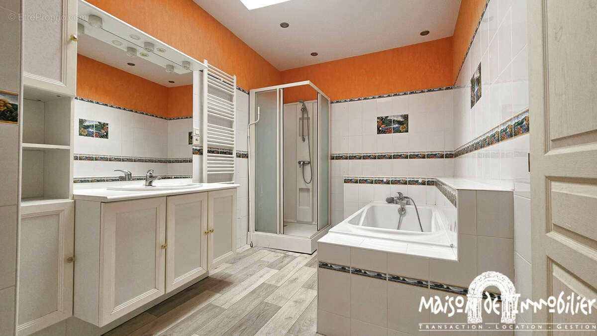 Appartement à COGNAC