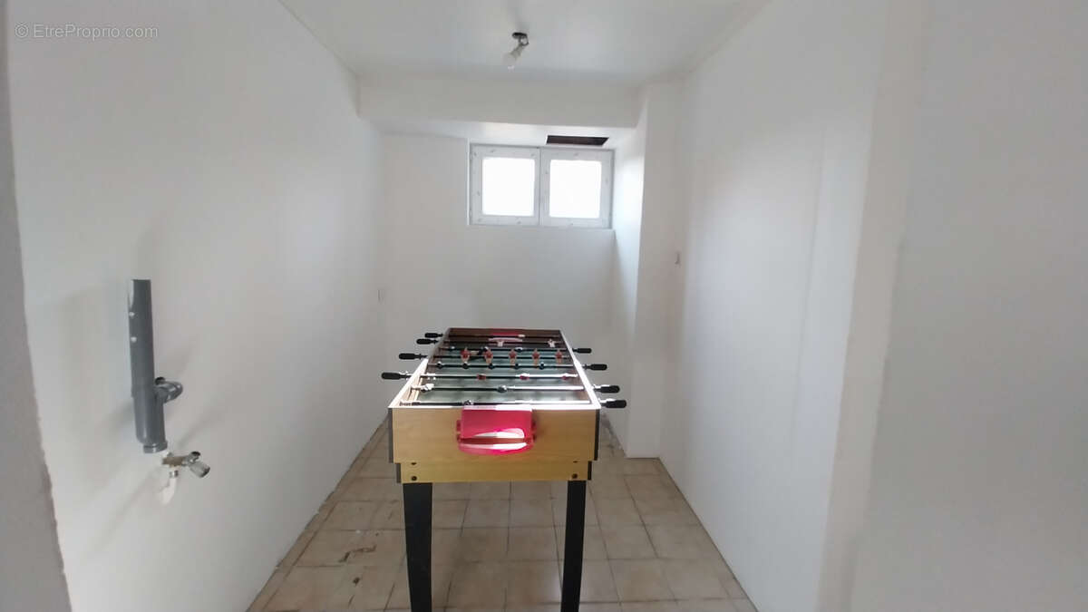 Maison à CHATEAU-L'EVEQUE