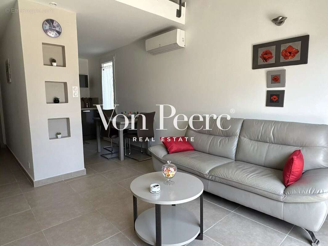 Appartement à SAINT-ETIENNE-DU-GRES