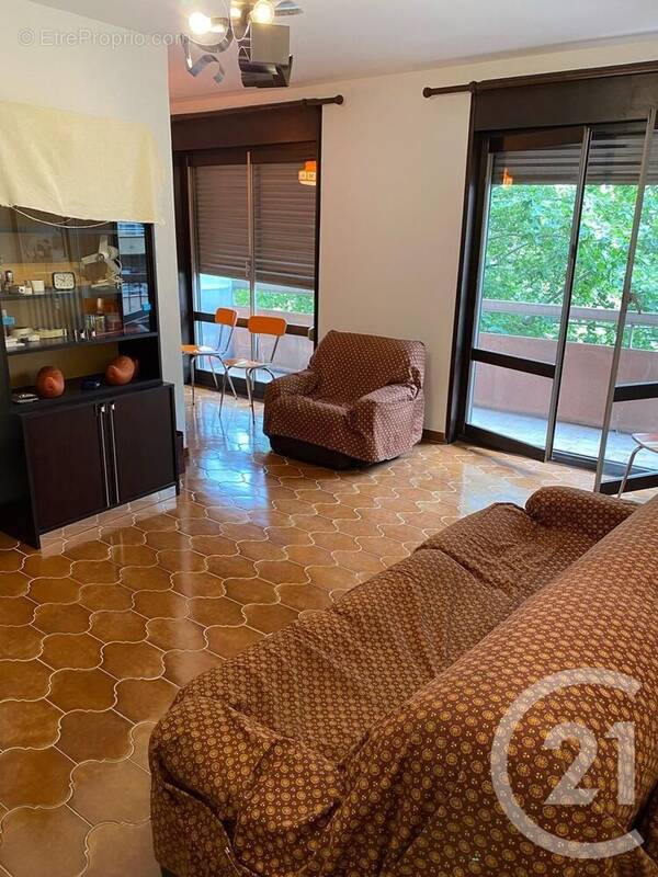 Appartement à MARSEILLE-3E