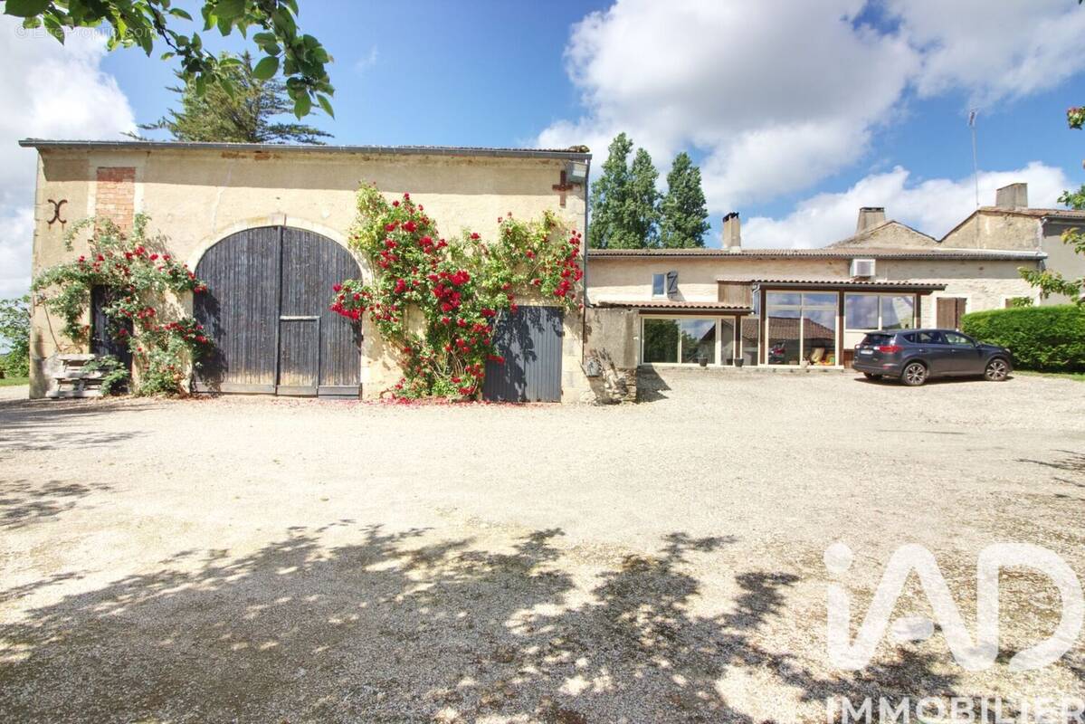 Photo 1 - Maison à SAINT-MARTIAL