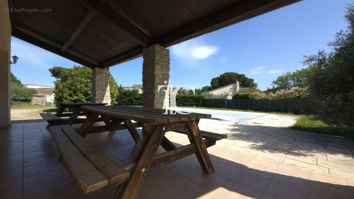 Maison à BERRIAS-ET-CASTELJAU